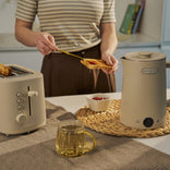 CHiATO Breakfast set – heatPLAY Kettle & toastPLAY Toaster – Light Sand